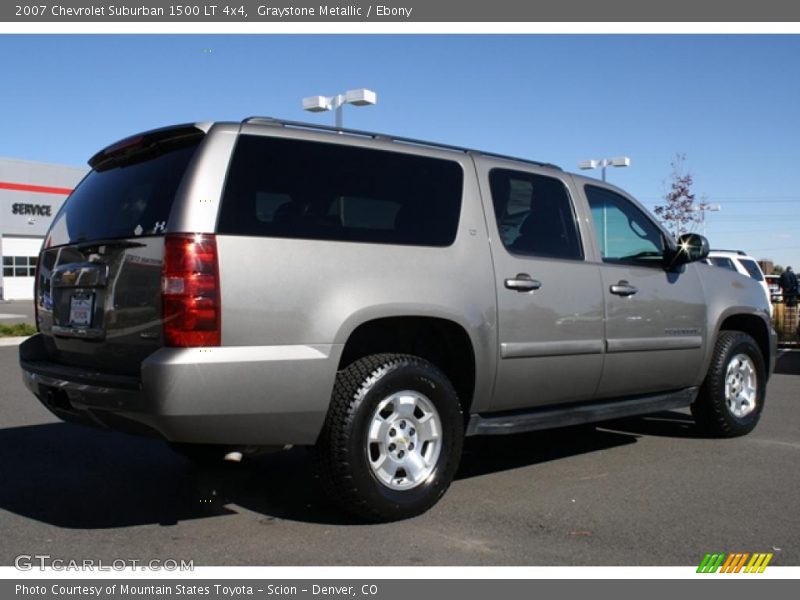 Graystone Metallic / Ebony 2007 Chevrolet Suburban 1500 LT 4x4