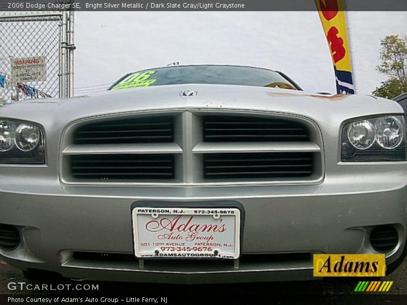 Bright Silver Metallic / Dark Slate Gray/Light Graystone 2006 Dodge Charger SE