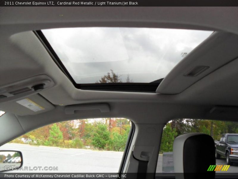 Sunroof of 2011 Equinox LTZ