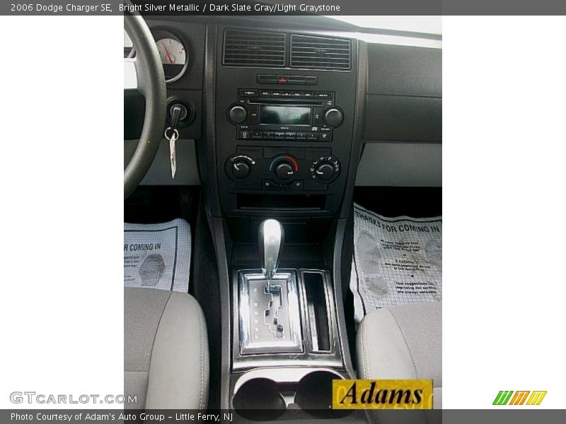 Bright Silver Metallic / Dark Slate Gray/Light Graystone 2006 Dodge Charger SE