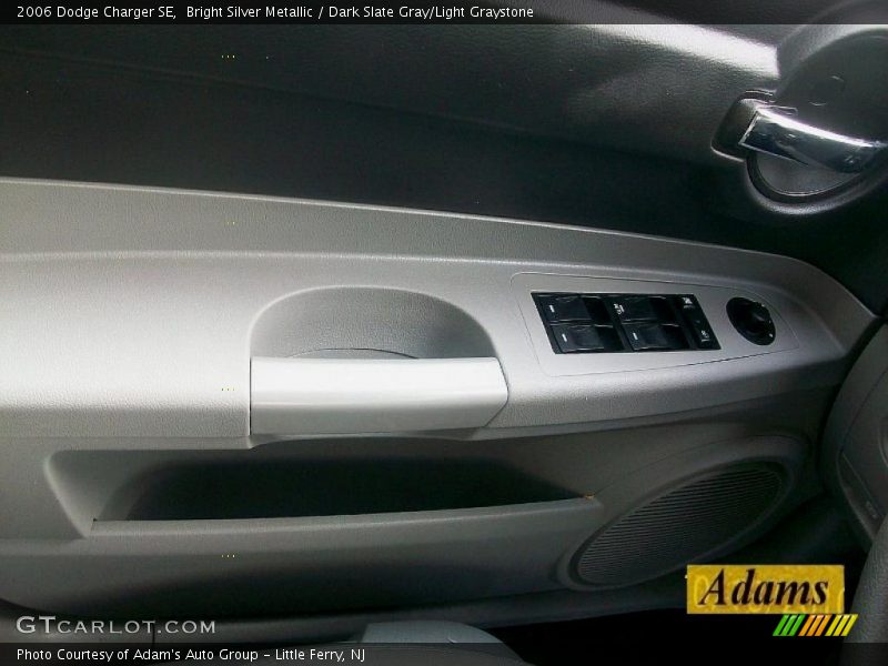 Bright Silver Metallic / Dark Slate Gray/Light Graystone 2006 Dodge Charger SE