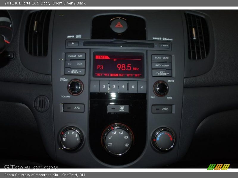 Controls of 2011 Forte EX 5 Door