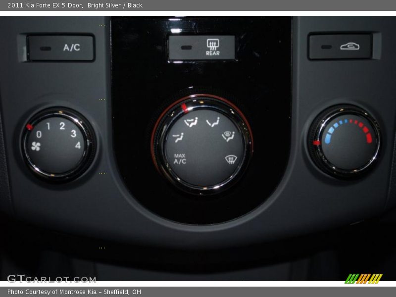 Controls of 2011 Forte EX 5 Door