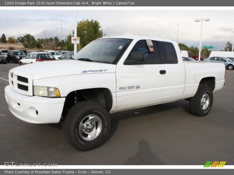 Front 3/4 View of 1999 Ram 1500 Sport Extended Cab 4x4