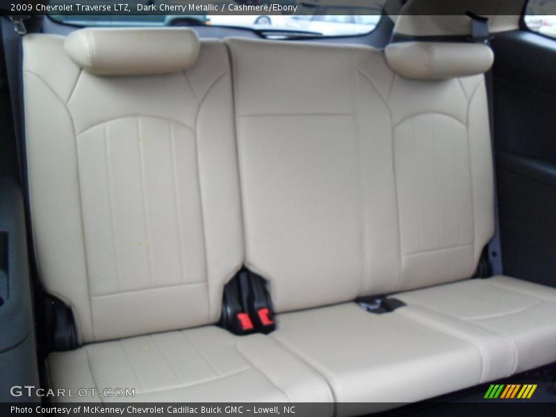  2009 Traverse LTZ Cashmere/Ebony Interior
