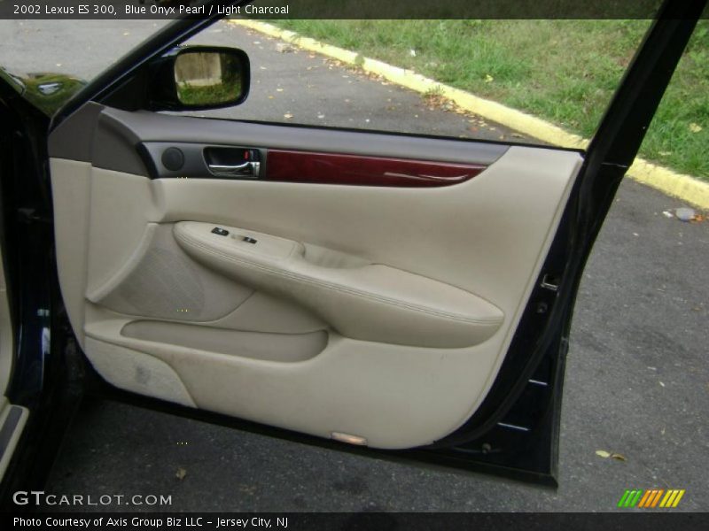 Blue Onyx Pearl / Light Charcoal 2002 Lexus ES 300