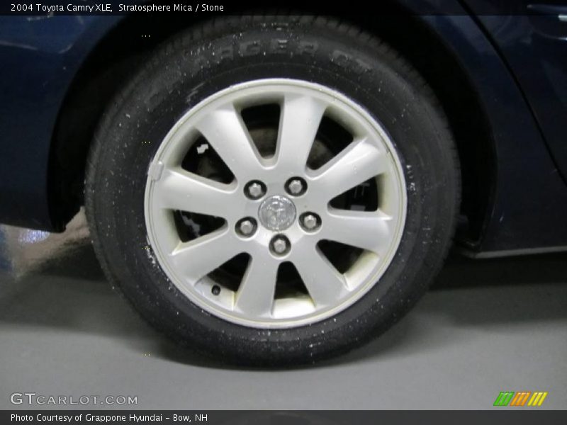 Stratosphere Mica / Stone 2004 Toyota Camry XLE