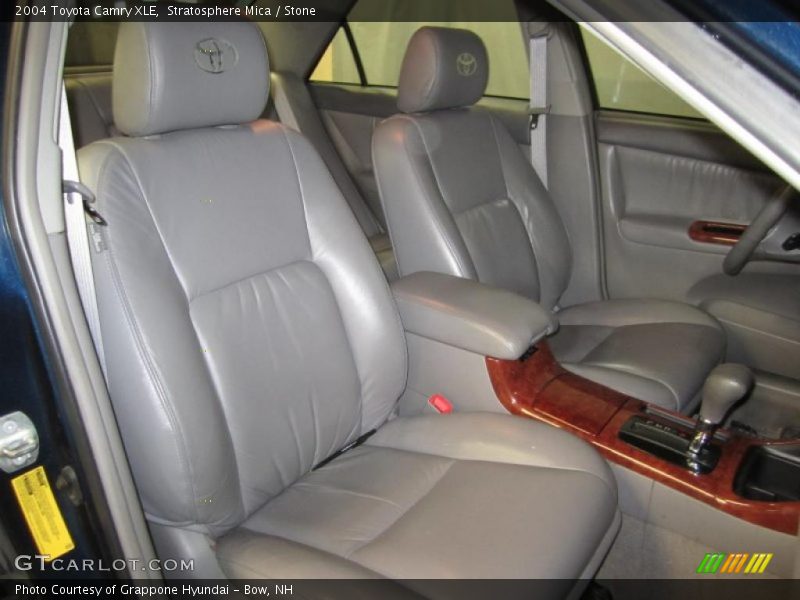 Stratosphere Mica / Stone 2004 Toyota Camry XLE