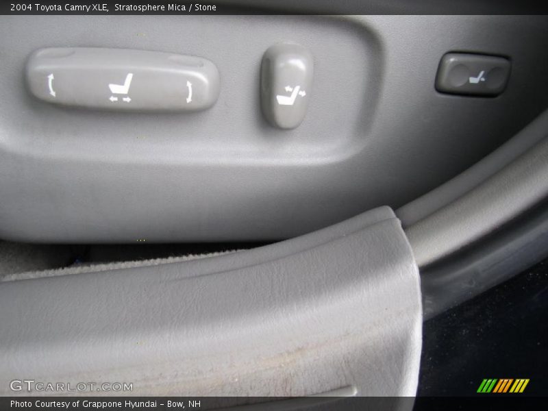 Stratosphere Mica / Stone 2004 Toyota Camry XLE