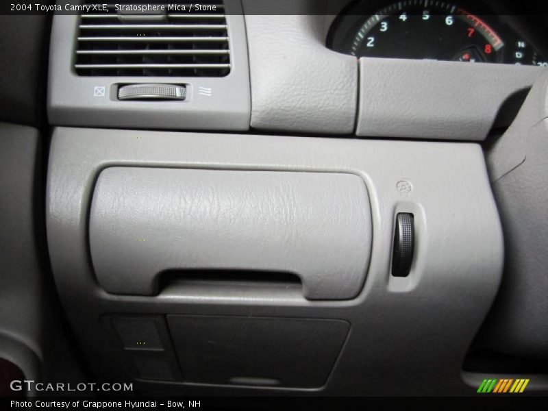 Stratosphere Mica / Stone 2004 Toyota Camry XLE