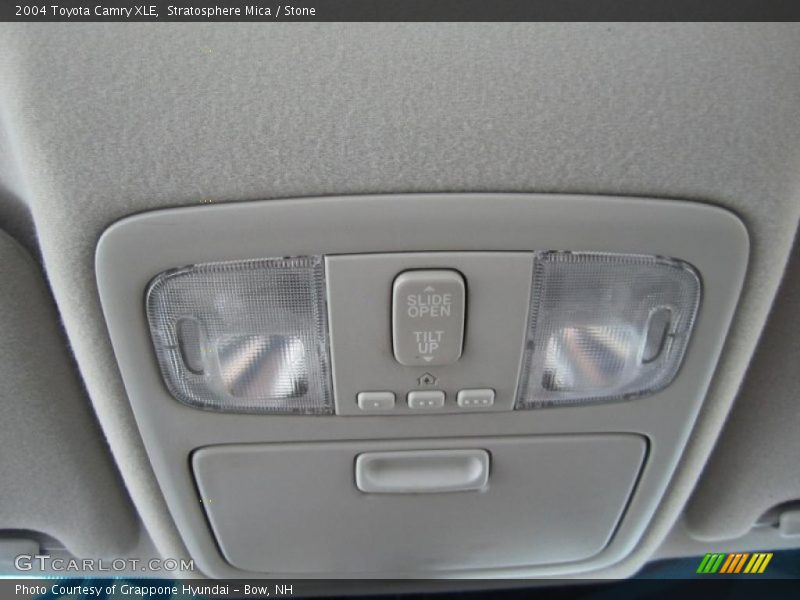 Stratosphere Mica / Stone 2004 Toyota Camry XLE