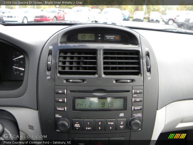 Bright Silver Metallic / Gray 2009 Kia Spectra EX Sedan