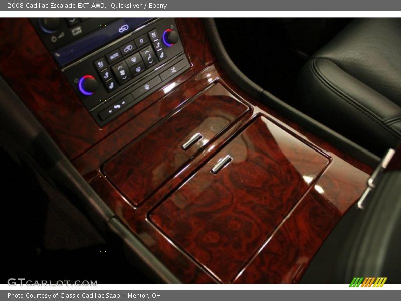  2008 Escalade EXT AWD Ebony Interior