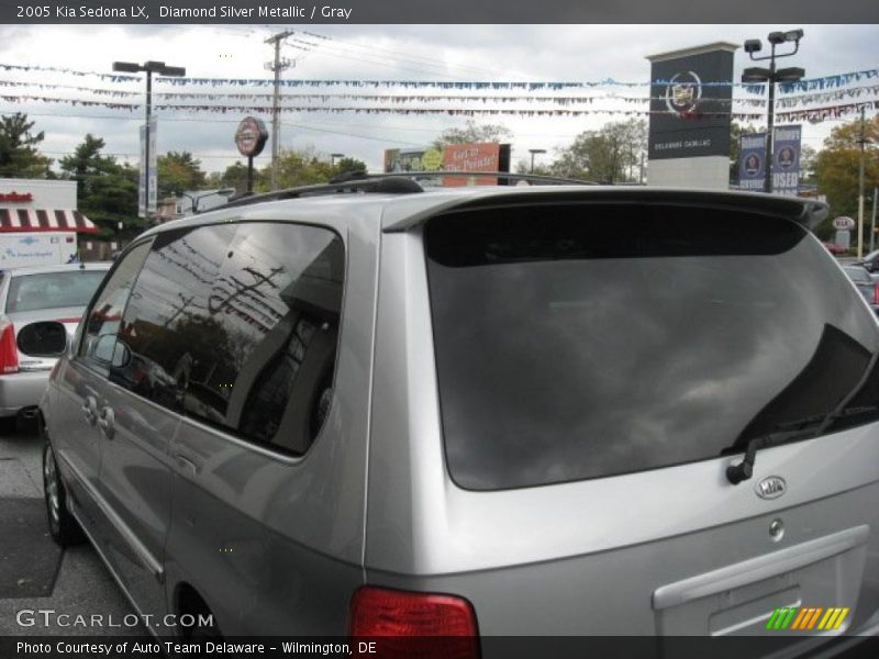 Diamond Silver Metallic / Gray 2005 Kia Sedona LX
