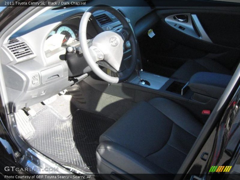 Black / Dark Charcoal 2011 Toyota Camry SE