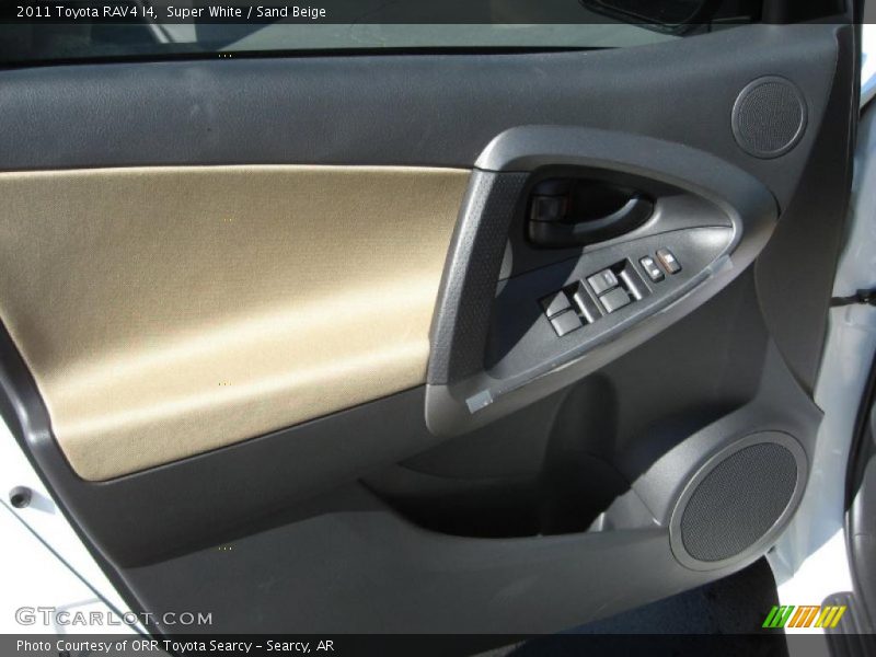 Super White / Sand Beige 2011 Toyota RAV4 I4
