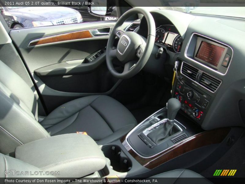 Brilliant Black / Black 2011 Audi Q5 2.0T quattro