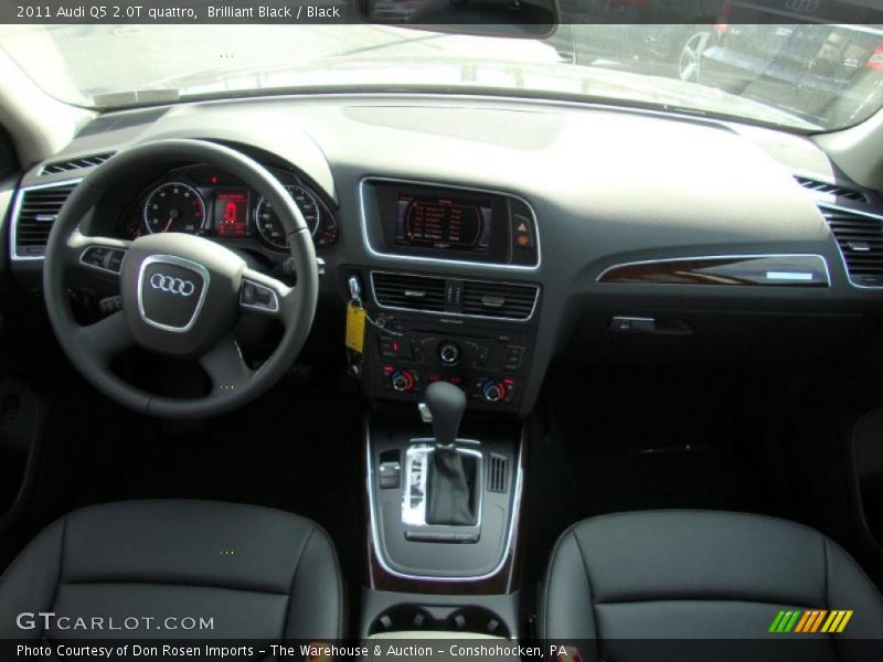 Brilliant Black / Black 2011 Audi Q5 2.0T quattro
