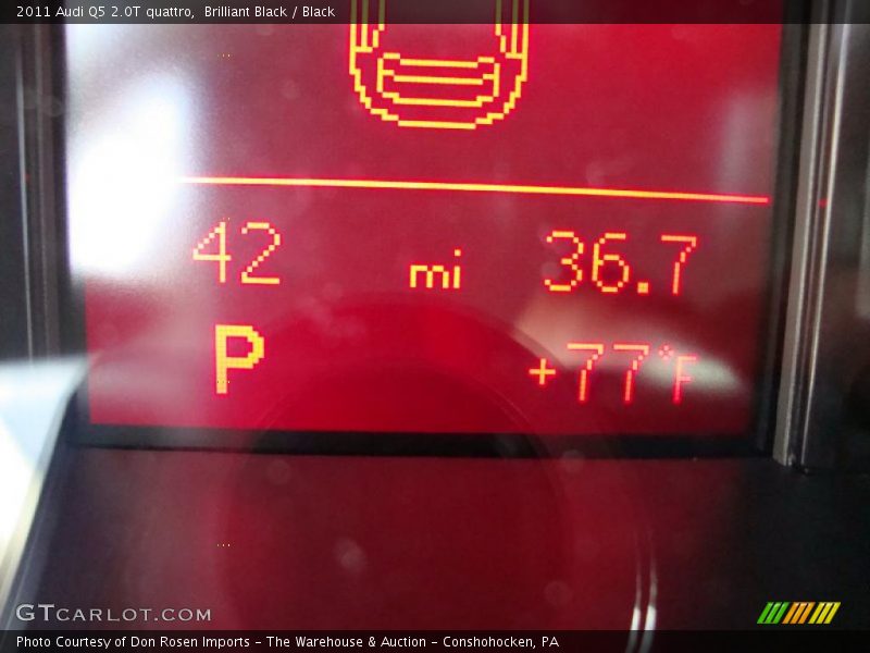 Brilliant Black / Black 2011 Audi Q5 2.0T quattro
