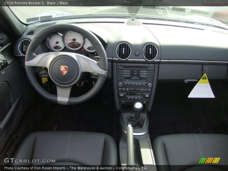 Dashboard of 2010 Boxster S