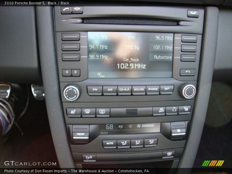 Controls of 2010 Boxster S