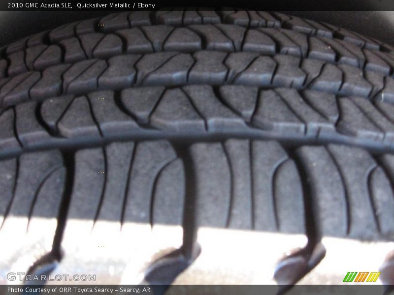 Quicksilver Metallic / Ebony 2010 GMC Acadia SLE