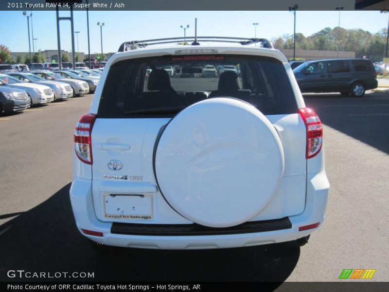 Super White / Ash 2011 Toyota RAV4 I4