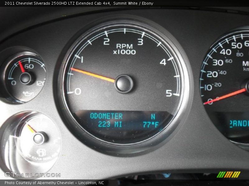 Summit White / Ebony 2011 Chevrolet Silverado 2500HD LTZ Extended Cab 4x4