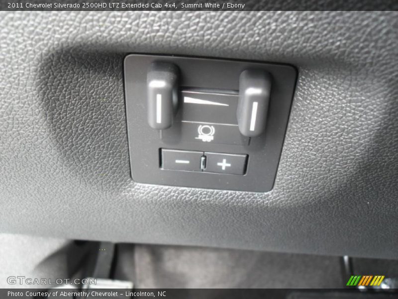 Summit White / Ebony 2011 Chevrolet Silverado 2500HD LTZ Extended Cab 4x4