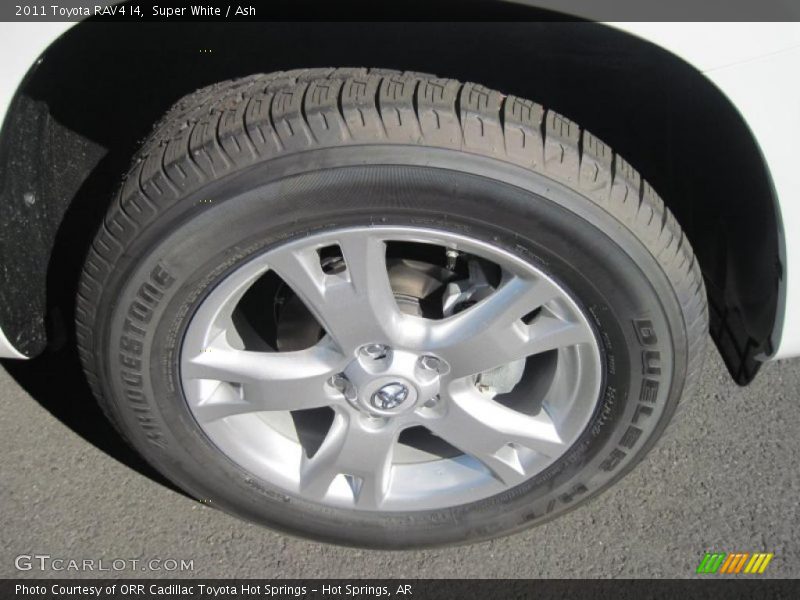 Super White / Ash 2011 Toyota RAV4 I4