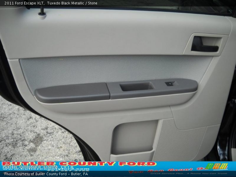 Tuxedo Black Metallic / Stone 2011 Ford Escape XLT