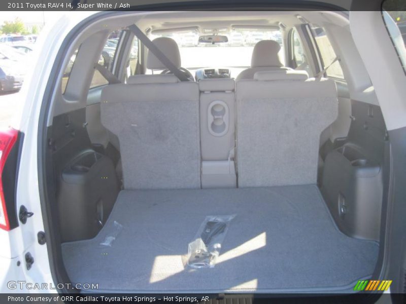Super White / Ash 2011 Toyota RAV4 I4
