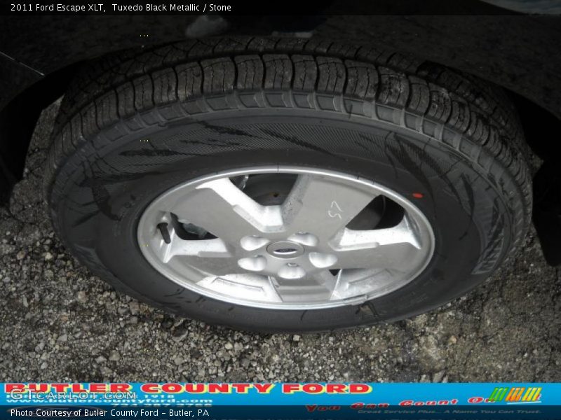 Tuxedo Black Metallic / Stone 2011 Ford Escape XLT