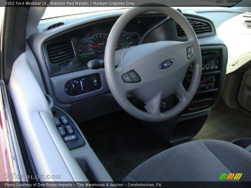 Matador Red Metallic / Medium Graphite Grey 2002 Ford Windstar LX