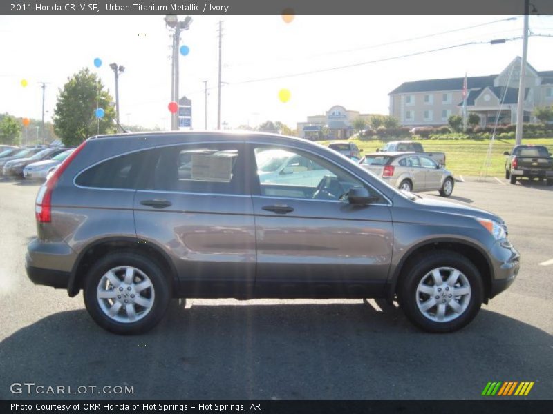 Urban Titanium Metallic / Ivory 2011 Honda CR-V SE