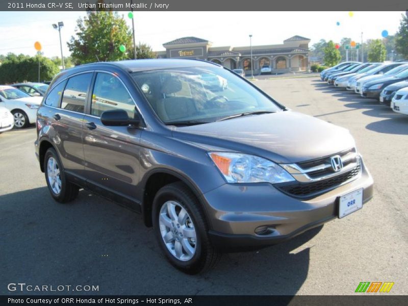 Urban Titanium Metallic / Ivory 2011 Honda CR-V SE