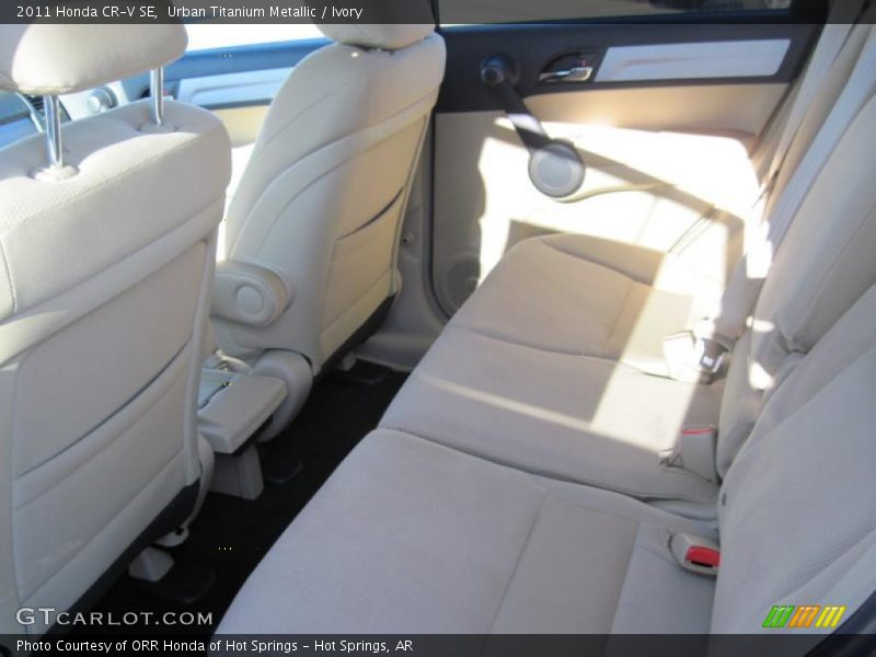 Urban Titanium Metallic / Ivory 2011 Honda CR-V SE