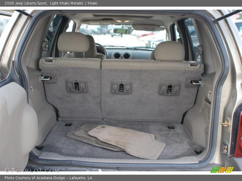 Light Khaki Metallic / Khaki 2006 Jeep Liberty Sport