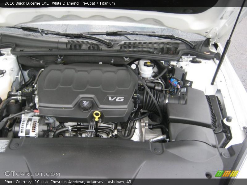 White Diamond Tri-Coat / Titanium 2010 Buick Lucerne CXL