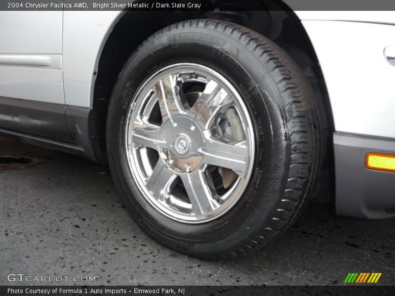 Bright Silver Metallic / Dark Slate Gray 2004 Chrysler Pacifica AWD