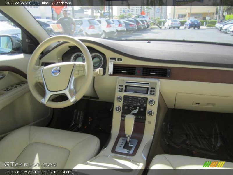Black / Sandstone 2010 Volvo S80 3.2