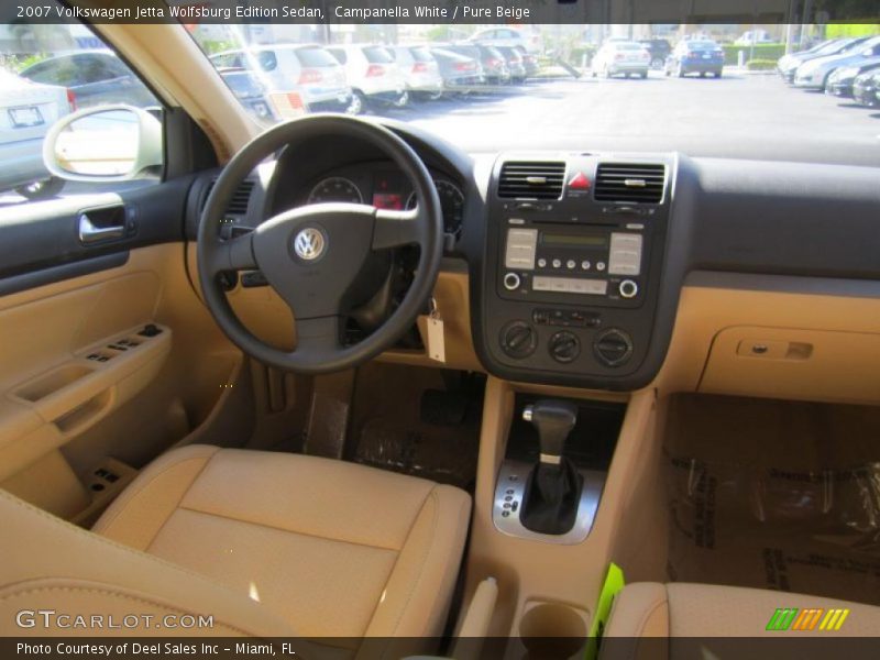 Campanella White / Pure Beige 2007 Volkswagen Jetta Wolfsburg Edition Sedan