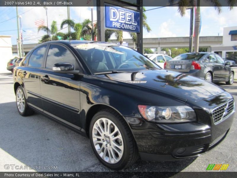 Black / Off-Black 2007 Volvo S40 2.4i
