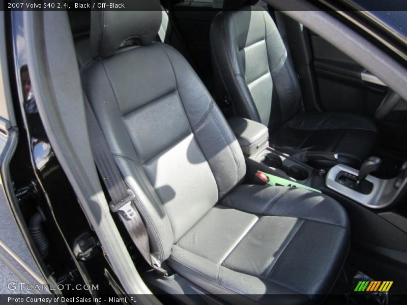 Black / Off-Black 2007 Volvo S40 2.4i