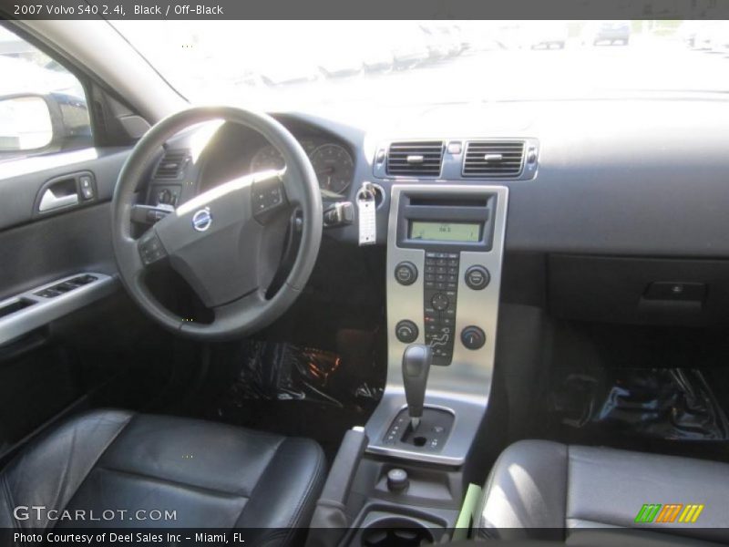 Black / Off-Black 2007 Volvo S40 2.4i