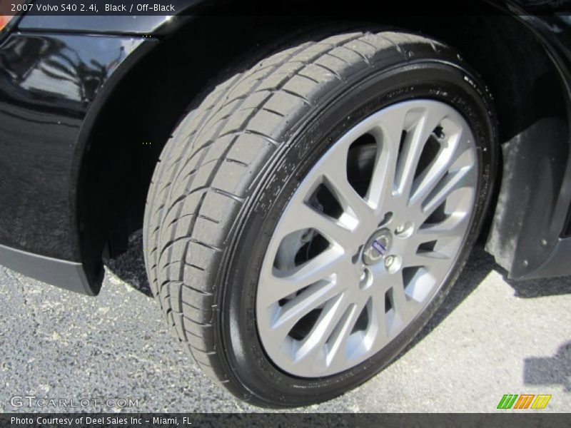 Black / Off-Black 2007 Volvo S40 2.4i
