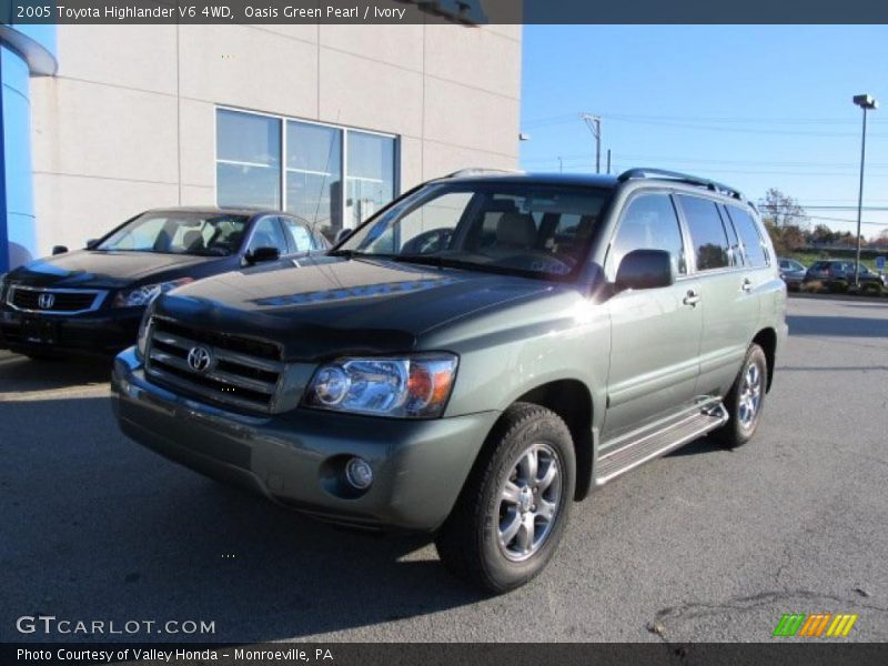 Oasis Green Pearl / Ivory 2005 Toyota Highlander V6 4WD