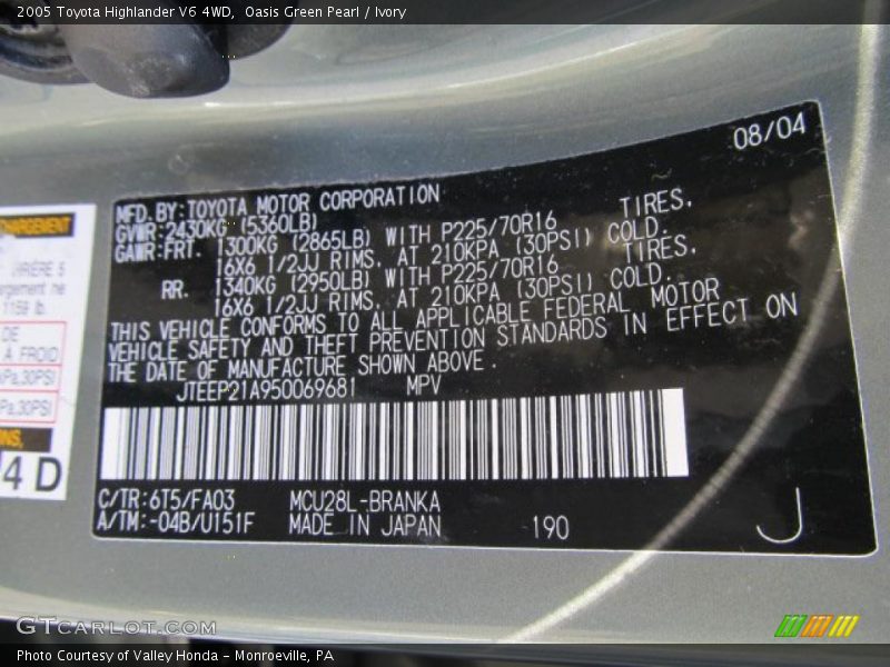 Oasis Green Pearl / Ivory 2005 Toyota Highlander V6 4WD