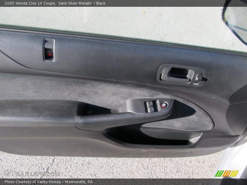 Door Panel of 2005 Civic LX Coupe