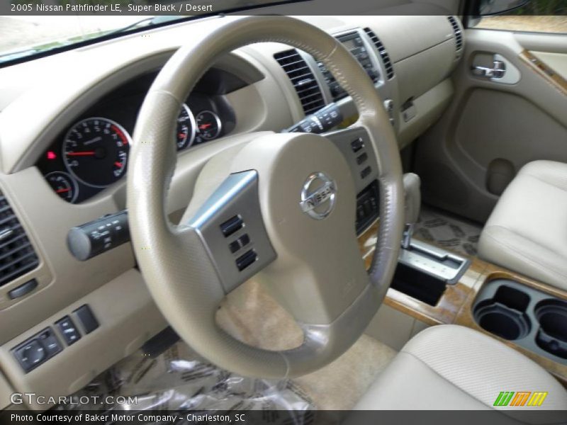 Super Black / Desert 2005 Nissan Pathfinder LE